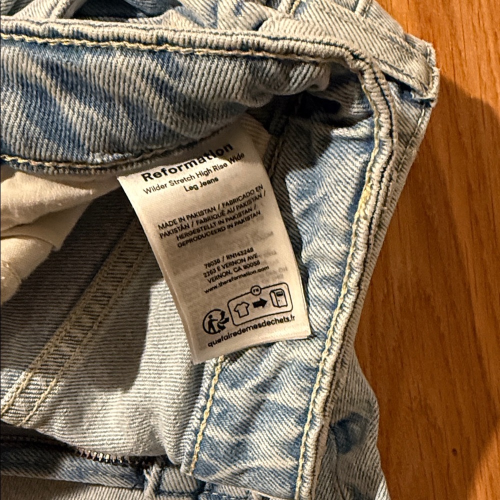 Reformation Light Blue High Rise Jeans - Picture 11 of 11